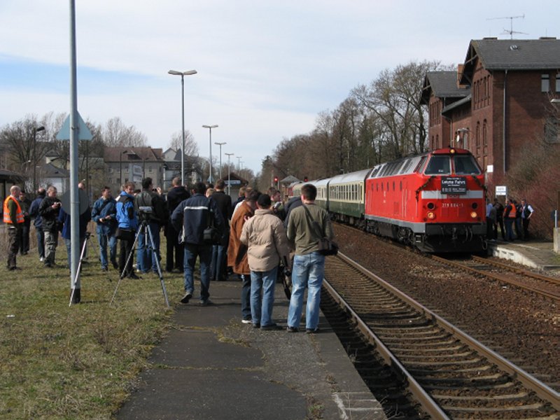 219 084-1 Abschiedsfahrt 30.3.2008 (121), ©Stefan Scholz